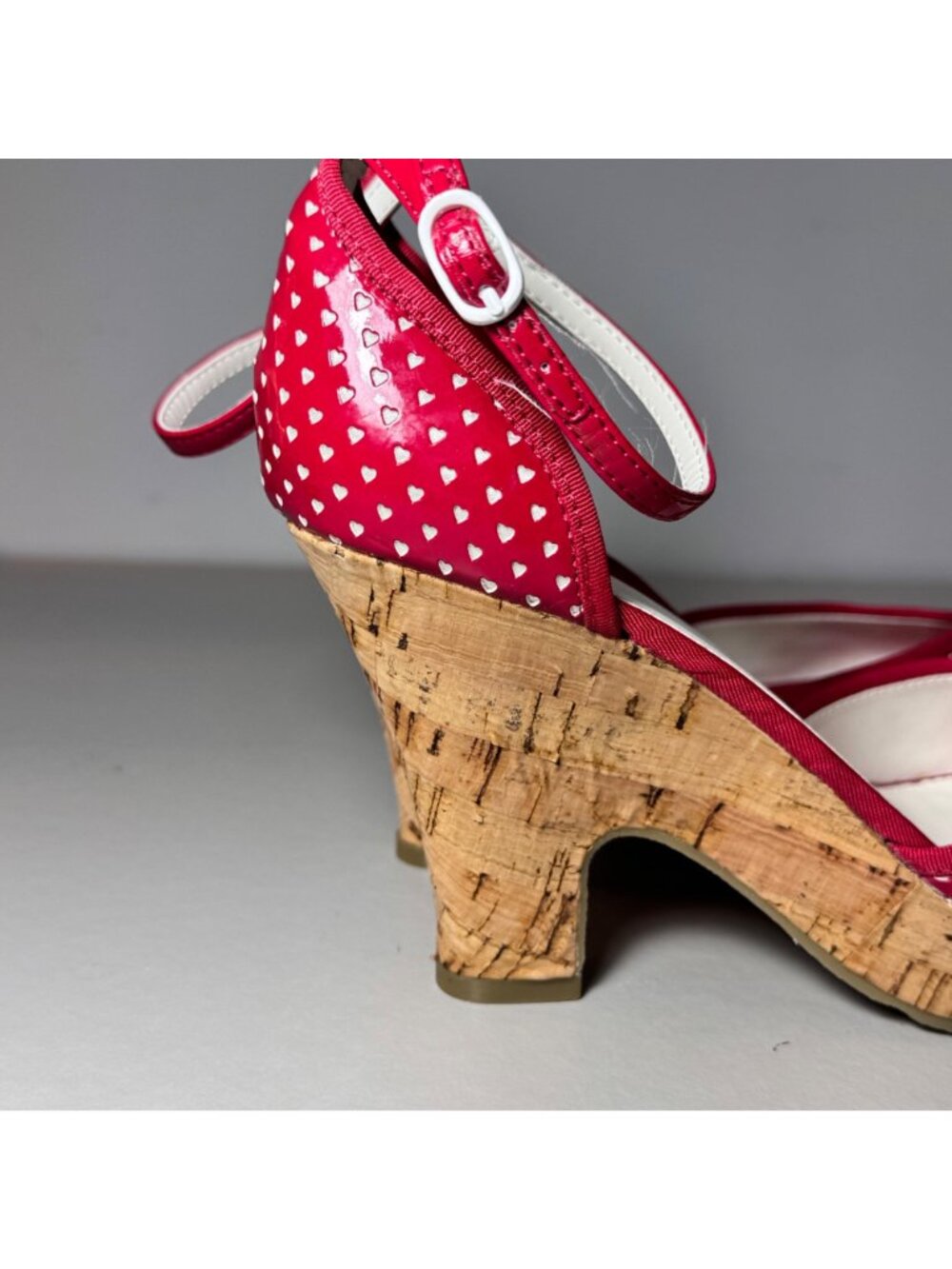 Heart N Sole Red White Heart Print Cork Wedge Sandals Peep Toe - Picture 6 of 10